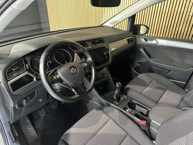 Volkswagen TOURAN 1.5 TSI Comfortline 7p NL auto | Trekhaak | Camera | ACC