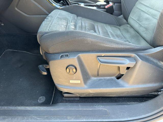 Volkswagen TOURAN 1.4 TSI Highline R-line, 7-Persoons, Trekhaak, Kinderzitjes!