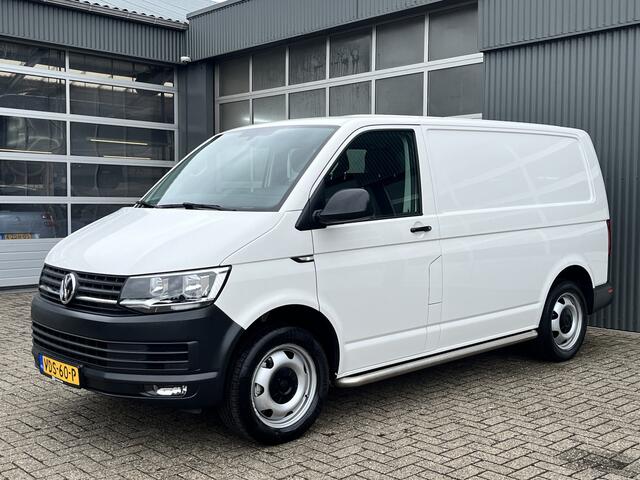 Volkswagen TRANSPORTER 2.0 TSI L1H1 Benzine Airco Cruise controle Navigatie Apple carplay Parkeerhulp achter 3-Persoons Bpm vrij voor particulier gebruik!!