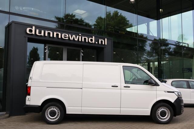 Volkswagen TRANSPORTER L2H1 *110PK*Navigatie*Trekhaak*Carplay*Cruise*Camera*NL-Auto