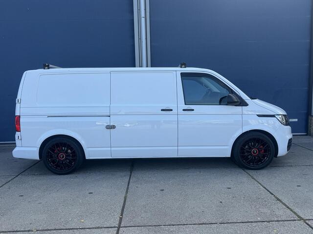 Volkswagen TRANSPORTER 2.0 TDI L2H1 30 Comfortline AIRCO / CRUISE CONTROLE / NAVI / CARPLAY / VERLAAGD