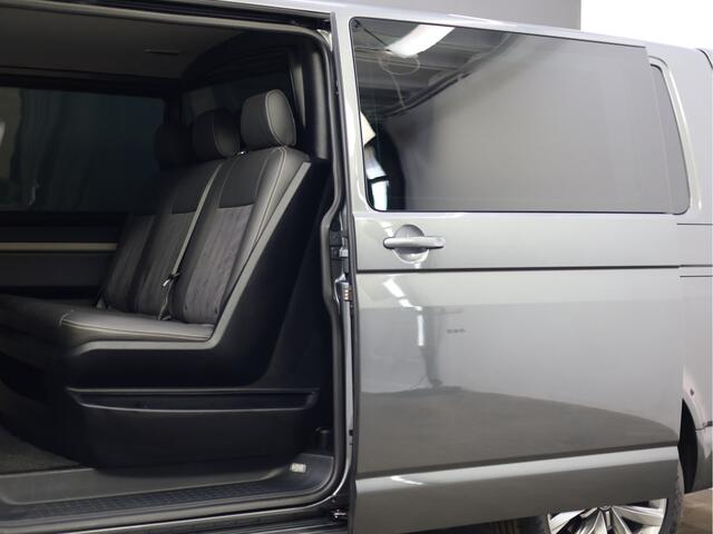 Volkswagen TRANSPORTER 2.0 TDI L2H1 DC Highline Camera | Automaat | Dubbel cabine | Stoelverwarming | trekhaak