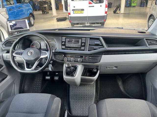 Volkswagen TRANSPORTER 2.0 TDI L2H1 DC 4Motion 4x4 Airco Cruise controle Telefoonverbinding Camera Stuurwielbediening Trekhaak 2500kg trekgewicht Werkverlichting Euro 6 Bpm vrij voor particulier gebruik!!
