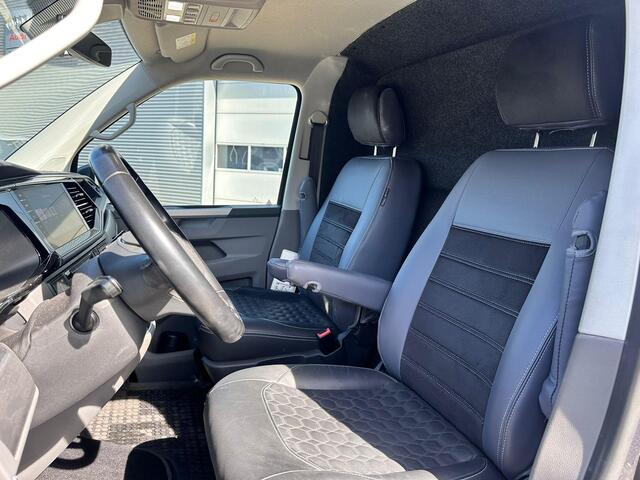 Volkswagen TRANSPORTER 2.0 TDI 150pk DSG L2H1 Bulli | Trekhaak | Leder | ACC | Dodehoek Camera | Laadruimte betimmerd |