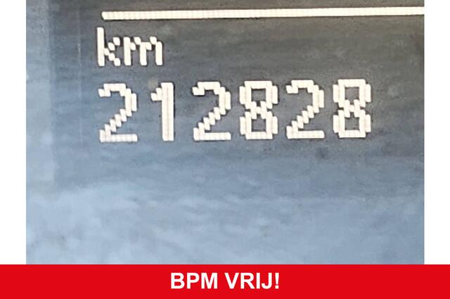 Volkswagen TRANSPORTER 2.0 TDI L2H1 150 AUT. EDITION autom., airco, navi, pdc, LMV