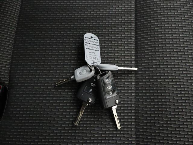 Volkswagen TRANSPORTER 2.0TDI 150PK DSG Automaat | Navigatie | Camera | Airco | Cruise | 3-Persoons