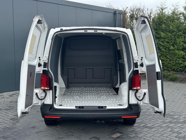 Volkswagen TRANSPORTER 2.0 TDI 111 PK COMFORTLINE / L1H1 / 1e EIGENAAR / 84.168 KM !! / AIRCO / CRUISE / BLUETOOTH