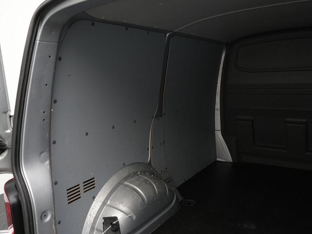 Volkswagen TRANSPORTER 2.0 TDI 90 pk Economy Business L1H1 | Trekhaak | Parkeersensoren achter | Carplay | Cruise Control