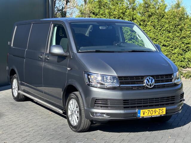 Volkswagen TRANSPORTER 2.0 TDI 150 PK HIGHLINE AUTOMAAT DSG / L2H1 / 1e EIGENAAR / UNIEK 37.581 KM !! / BPM VRIJ / AIRCO / CRUISE / NAVI / BLUETOOTH / PDC