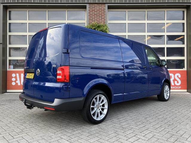 Volkswagen TRANSPORTER 2.0 TDI L2H1 Trendline | 18" LMV | 160PK | Trekhaak | CarPlay | Cruise | PDC | Zeer nette staat |