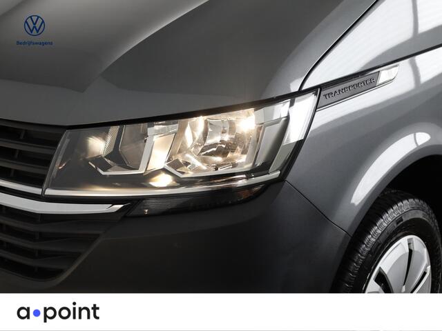 Volkswagen TRANSPORTER 2.0 TDI L2H1 28 Highline DC 110PK | Dubbele cabine | Trekhaak | Navigatie