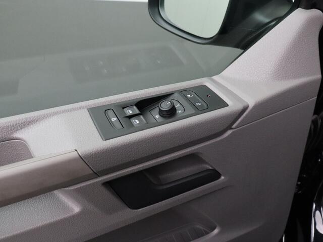 Volkswagen TRANSPORTER 2.0TDI Lang Black Edition | Multimedia | Camera | 3-Persoons | Betimmering