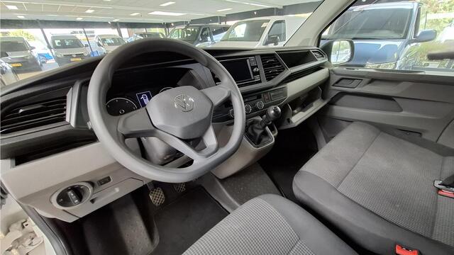 Volkswagen TRANSPORTER 2.0 TDI L1H1 26 Eco Business Navi by App / Trekhaak / PDC / Cruise