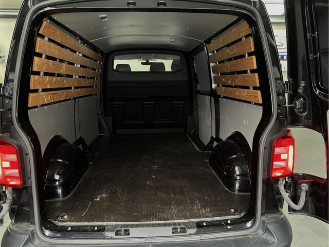 Volkswagen TRANSPORTER 2.0 TDI L2H1 Comfortline Executive PLUS RIJKLAAR !! | 2 zitplaatsen rechtsvoor | Achterdeuren met ruiten | Alarm II met interieursensoren in cabine