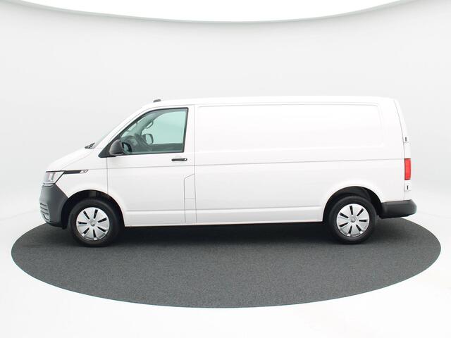 Volkswagen TRANSPORTER 2.0 TDi L2H3 28 Comfortline 110 Pk | Trekhaak | Cruise Control | Airco | Carplay | Navigatiesysteem | LED | Parkeersensoren | 57.724 Km!