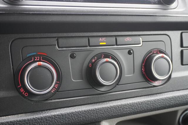 Volkswagen TRANSPORTER 2.0 TDI 150PK Automaat EURO 6 - Airco - Navi - Cruise - ¤ 13.900,- Excl.