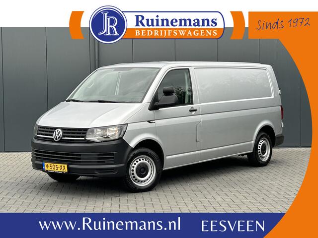 Volkswagen TRANSPORTER 2.0 TDI 150 PK / L2H1 / BOTT INRICHTING / TREKHAAK / 1e EIG. / AIRCO / CRUISE / NAVI / APPLE CARPLAY / PDC