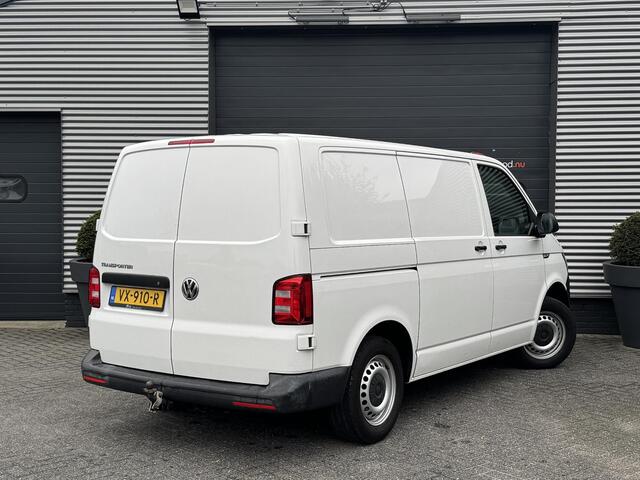 Volkswagen TRANSPORTER 2.0 TDI L1H1 | Navigatie | Trekhaak | Bluetooth | Airco |