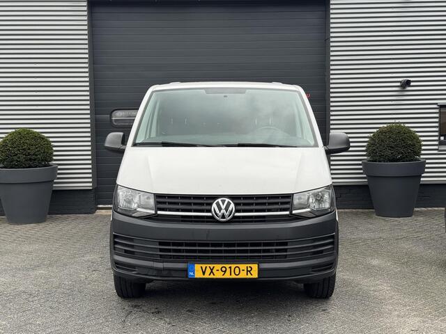 Volkswagen TRANSPORTER 2.0 TDI L1H1 | Navigatie | Trekhaak | Bluetooth | Airco |