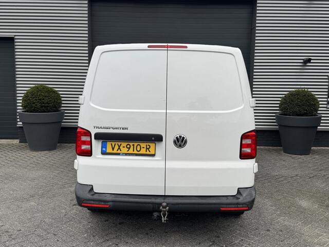 Volkswagen TRANSPORTER 2.0 TDI L1H1 | Navigatie | Trekhaak | Bluetooth | Airco |