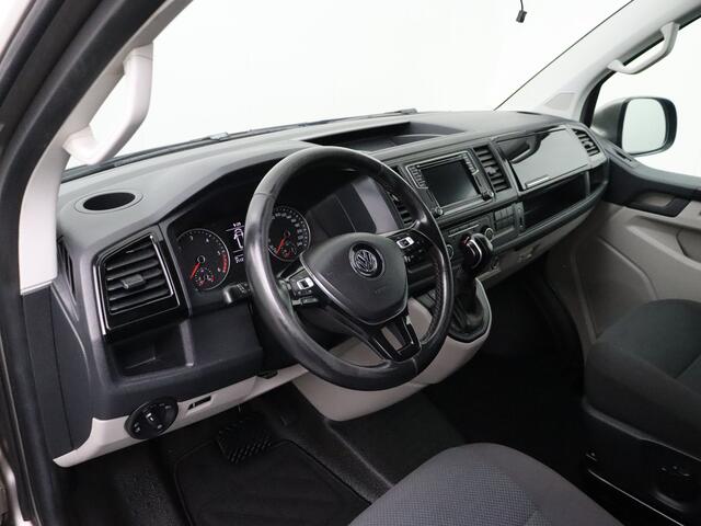 Volkswagen TRANSPORTER 2.0TDI 150PK DSG Automaat Lang Highline | Achterdeuren | Navigatie | Camera | Airco | Cruise | Trekhaak