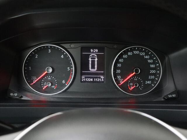 Volkswagen TRANSPORTER 2.0TDI 150PK DSG Automaat Lang Highline | Achterdeuren | Navigatie | Camera | Airco | Cruise | Trekhaak