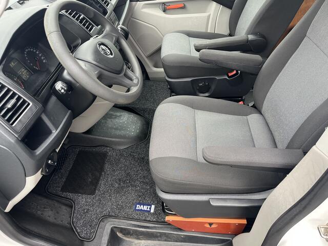 Volkswagen TRANSPORTER Kombi 2.0 TDI DSG Automaat L1H1 Airco BTW en BPM vrij 1e eigenaar Euro 6 Combi Personenbus Passenger Groepsvervoer Taxi