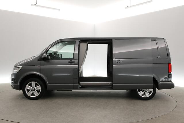 Volkswagen TRANSPORTER 2.0 TDI 150PK L2H1 | Automaat | Airco | Cruise | 3-Zits | Camera | Carplay | Trekh.