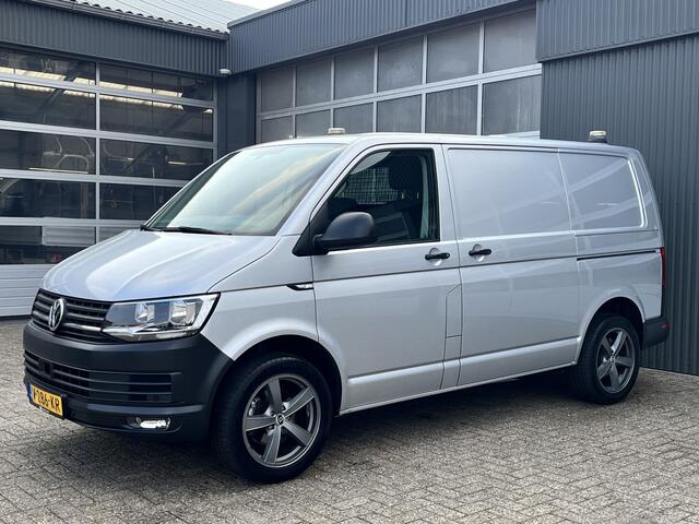 Volkswagen TRANSPORTER 2.0 TSI L1H1 Benzine/Cng Dubbele Schuifdeur Airco Cruise controle Bpm vrij Trekhaak Klep achter Stand kachel Euro 6 Benzine Ideaal voor ombouw naar Camper !!