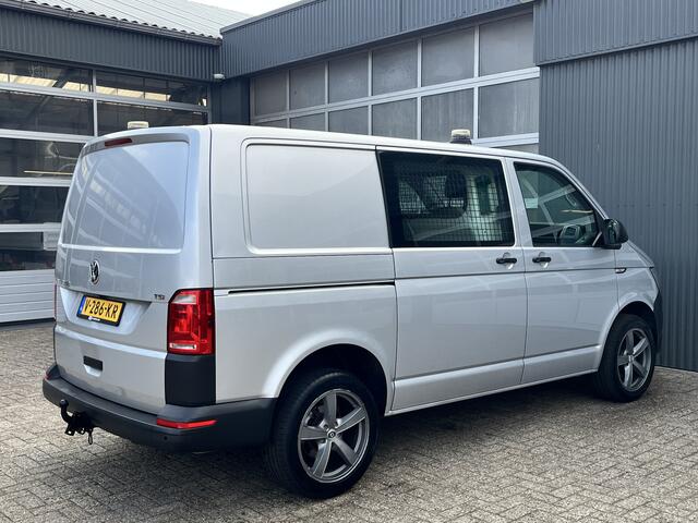 Volkswagen TRANSPORTER 2.0 TSI L1H1 Benzine/Cng Dubbele Schuifdeur Airco Cruise controle Bpm vrij Trekhaak Klep achter Stand kachel Euro 6 Benzine Ideaal voor ombouw naar Camper !!