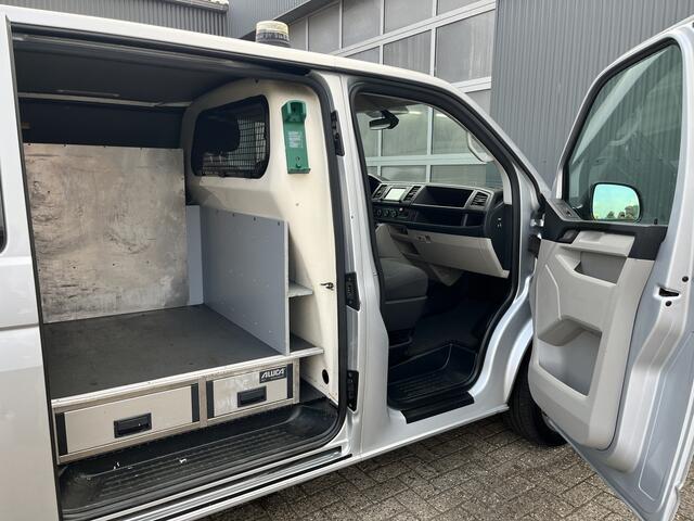 Volkswagen TRANSPORTER 2.0 TSI L1H1 Benzine/Cng Dubbele Schuifdeur Airco Cruise controle Bpm vrij Trekhaak Klep achter Stand kachel Euro 6 Benzine Ideaal voor ombouw naar Camper !!