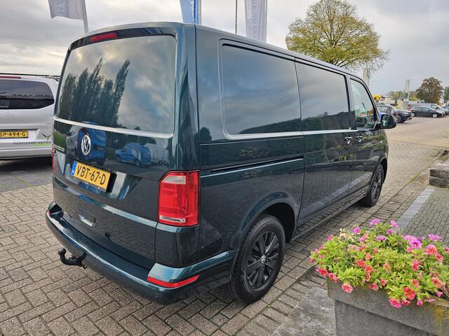 Volkswagen TRANSPORTER 2.0 TDI L1H1 Highline Automaat * Dubbel Schuifdeur * Trekhaak * Navi *