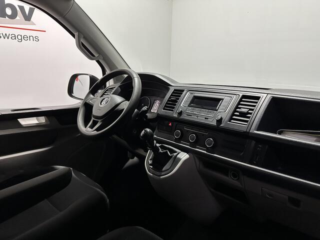 Volkswagen TRANSPORTER 2.0 TDI L1H1 Highline - 3 pers. - Trekhaak / Bluetooth / Cruise