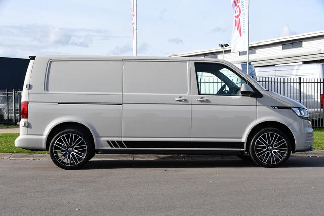 Volkswagen TRANSPORTER 2.0 TDI L2H1 PB Edition Camera, Cruise, Carplay, Leder, 150pk, Automaat, Multimedia, laadruimte pakket, Uniek!