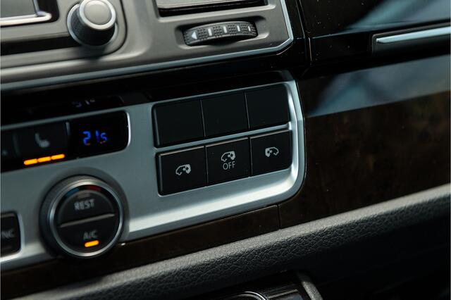Volkswagen TRANSPORTER Multivan Highline 2.0 TDI DC DSG ACC Dynaudio DCC Verstel. Ond. Mirror Link Memory Trekhaak