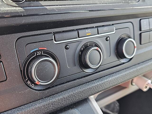 Volkswagen TRANSPORTER 2.0 TDI L2H1 DC NAP Airco Navi 102Pk Euro6!