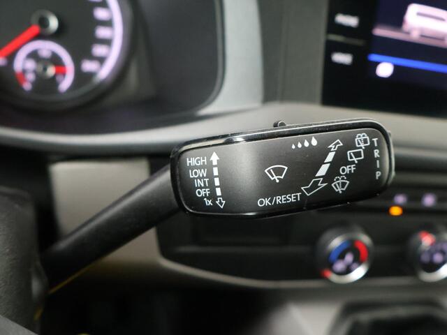 Volkswagen TRANSPORTER 2.0 TDI L2H1 30 DC Highline Dubbele Cabine| 110 PK | Parkeersensoren + Achteruitrijcamera | Trekhaak