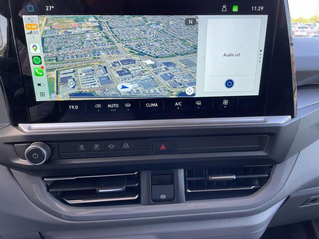 Volkswagen TRANSPORTER 2.0 TDI L2H1 30 Style | LED koplampen | Navigatie | 19 inch lm velgen | Achterdeurspoiler | Dichte achterdeuren | Sidestepszwart | Volledige betimmering laadruimte | Glaslook panelen