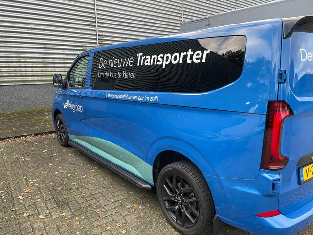 Volkswagen TRANSPORTER 2.0 TDI 170PK Automaat L2 Bulli Intro Led | Black Edition | Navigatie | Stoelverwarming | Carplay | L.M.Wielen | Clima