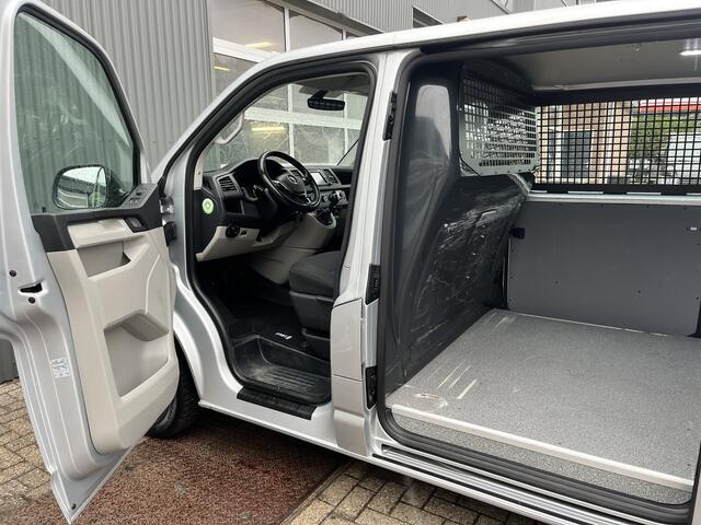 Volkswagen TRANSPORTER 2.0 TSI L2H1 Benzine/CNG Dubbele Schuifdeur Airco Cruise controle Bpm vrij Trekhaak Klep achter Omvormer Kastinrichting Standkachel Euro 6 Benzine Ideaal voor ombouw naar Camper !!