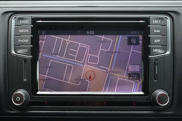 Volkswagen TRANSPORTER 2.0 TDI L2H1 Highline - NL- Auto!! Camera I Adap Cruise I Apple