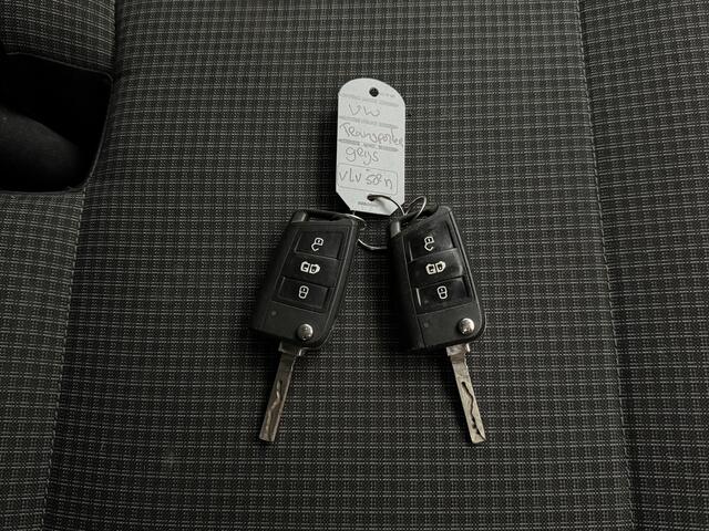 Volkswagen TRANSPORTER 2.0TDI 150PK DSG Automaat Lang Highline | Imperiaal | Trekhaak | Navigatie | Camera | Airco | Cruise