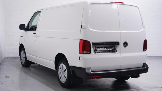 Volkswagen TRANSPORTER 2.0 TDI 110 pk L1H1 Airco, Apple Carplay Laadruimte Pakket, PDC achter, 3-Zits