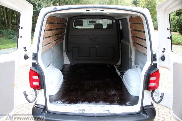 Volkswagen TRANSPORTER 2.0 TDI L1H1 Trendline | 2017 | Airco | Cruise |