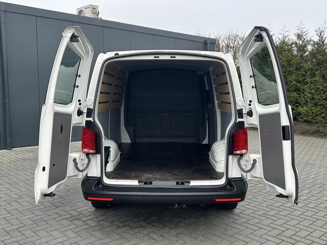 Volkswagen TRANSPORTER 2.0 TDI 111 PK / 1e EIG. / 48.372 KM !! / AIRCO / CRUISE / APPLE CARPLAY / 3-ZITS / PDC
