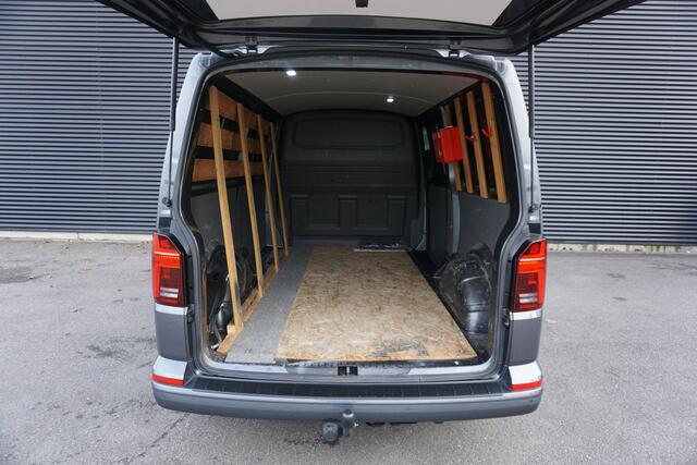 Volkswagen TRANSPORTER 150pk Automaat L2 Bulli 75 Edition Lederen bekleding Apple Carlay Navi Camera Digitaal Dashboard LED