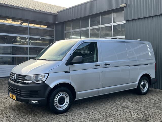 Volkswagen TRANSPORTER 2.0 TSI L2H1 Trendline Benzine /CNG Dubbele Schuifdeur Airco Cruise controle Bpm vrij Trekhaak Klep achter Omvormer Kastinrichting Standkachel Euro 6 Benzine Ideaal voor ombouw naar Camper !!