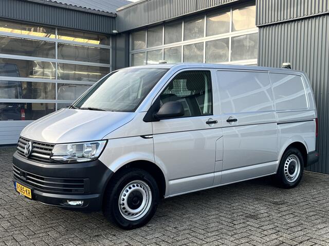Volkswagen TRANSPORTER 2.0 TSI L1H1 Trendline Benzine /CNG Dubbele Schuifdeur Airco Cruise controle Bpm vrij Trekhaak Klep achter Omvormer Kastinrichting Standkachel Euro 6 Benzine Ideaal voor ombouw naar Camper !!
