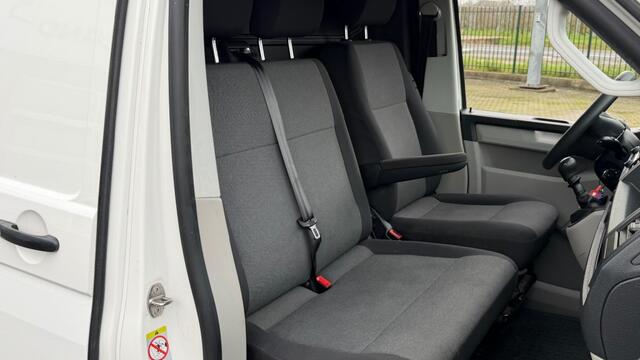 Volkswagen TRANSPORTER 2.0 TDI 75KW 102PK EURO 6 AIRCO/ NAVIGATIE/ CRUISE CONTROL/ PDC/ 100% DEALERONDERHOUDEN
