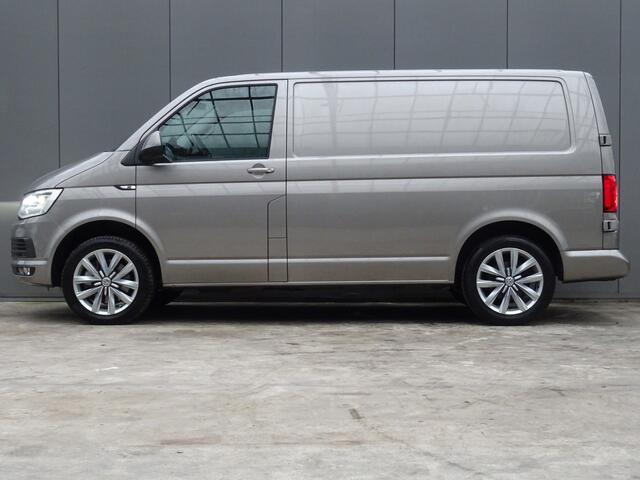 Volkswagen TRANSPORTER 2.0 TDI L1H1 4Motion Highline * CARPLAY * LEER * CAMERA !!